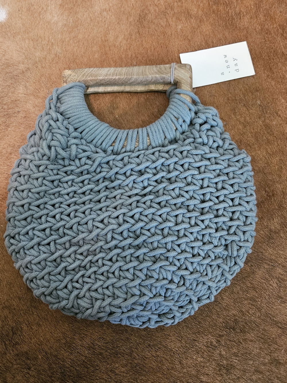 a new day Light Green Woven Knitted Round Tote with Wooden Handles Nwt